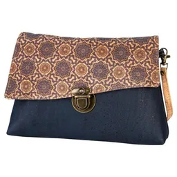 Kork-Deko Kork-Deko Kleine blaue Kork-Clutch – vegan, mit Reißverschluss & handgefertigt – Produktbild 1 von 1