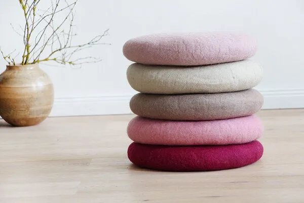 GLOBO Fair Trade GLOBO Fair Trade Sitzkissen mit Recycling-Wolle gefüllt, Taupe, – Produktbild 2 von 3