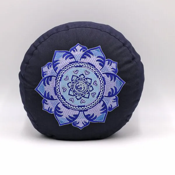 BAGHI BAGHI Meditationskissen rund mit OM Mandala Bestickung, Tintenblau (blau), – Produktbild 1 von 4