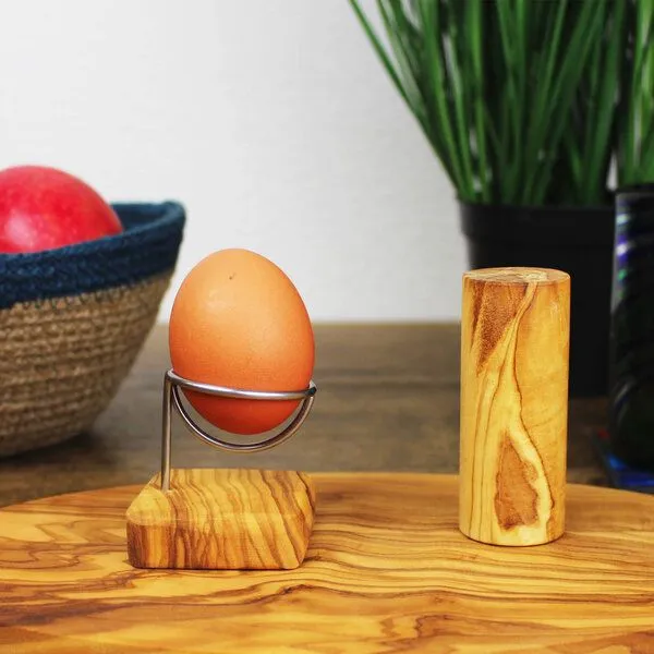 Mitienda Shop Mitienda Shop Eierbecher Design aus Olivenholz – Produktbild 4 von 4