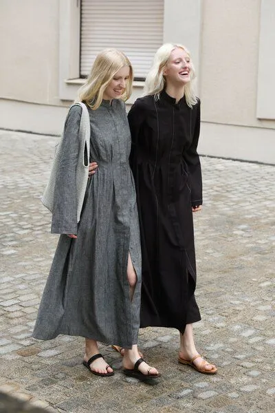 IVA RYCH IVA RYCH Puritan Dress aus Leinen I Deadstock, Grau, – Produktbild 3 von 3