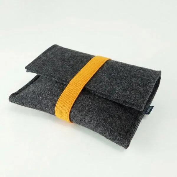 matilda k. manufaktur matilda k. manufaktur Kabel Organizer aus Wollfilz 'otto' in 2 Größen, Anthrazit, – Produktbild 1 von 8
