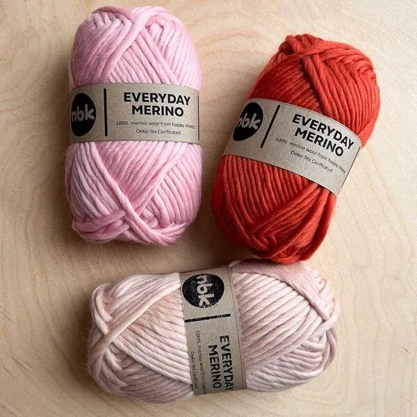 PANAPUFA PANAPUFA Merino-Seidengarn Wolle, Rosa, – Produktbild 2 von 2