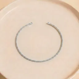 ELEKTROPULLI ELEKTROPULLI DOTS Armreif, 2 mm schmal, verstellbar – Produktbild 1 von 1