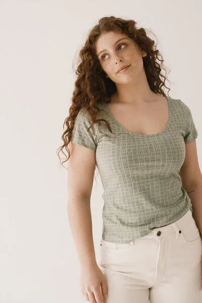 TIRALAHILACHA TIRALAHILACHA Hilda short sleeved T-shirt in green wicker, Grün, – Produktbild 1 von 4