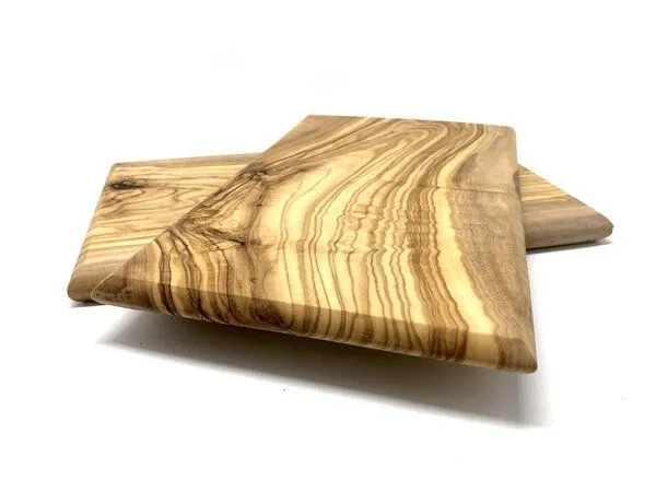 Olivenholz erleben Olivenholz erleben Frühstücksbrett gefaste Ecken (ca. 25 x 15 cm) aus Olivenholz – Produktbild 4 von 7