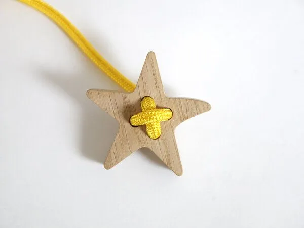werkvoll by Lena Peter werkvoll by Lena Peter Nachhaltige Holz Kinder Schaukel FREI, Gelb, – Produktbild 8 von 8