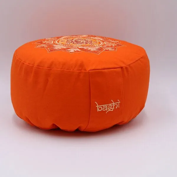 BAGHI BAGHI Meditationskissen rund mit OM Mandala Bestickung, Orange, – Produktbild 3 von 4