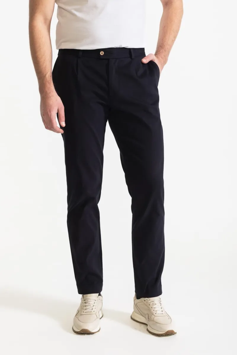 De IONESCU De IONESCU Herren vegan Hose Chesler, Extra dunkelblau, – Produktbild 2 von 2