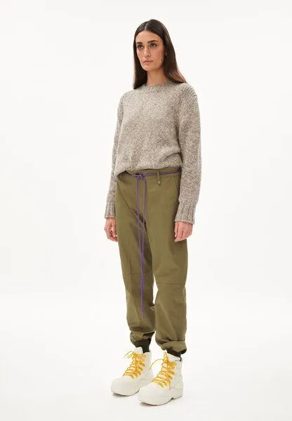 ARMEDANGELS ARMEDANGELS AMALIAA LEOPARD - Damen Strick Pullover Relaxed Fit aus Bio-Woll Mix, Light caramel melange-oatmilk, – Produktbild 4 von 4