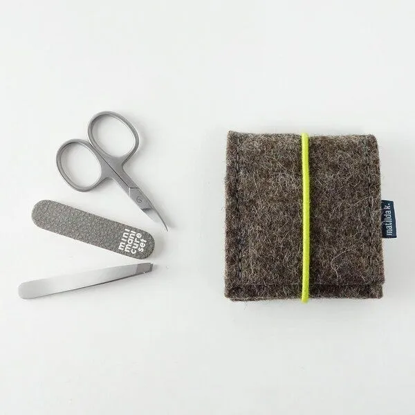 matilda k. manufaktur matilda k. manufaktur mini-maniküre-set 'ella' aus Wollfilz mit Rundgummi-Verschluß in vielen Farben, Braun, – Produktbild 4 von 8