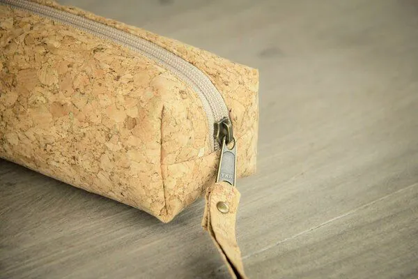 BY COPALA BY COPALA Federmappe Etui aus Kork, Vegan Pencil bag, Kork Tasche – Produktbild 2 von 3
