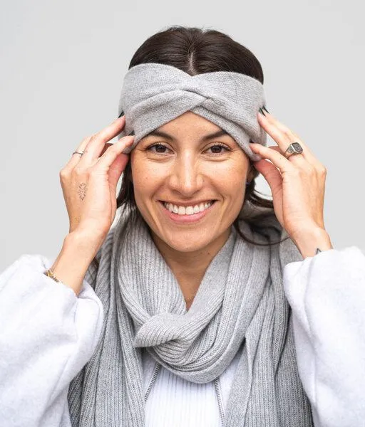 obumi obumi STIRNBAND KNOT AUS KASCHMIR (100% RECYCLED), Soft grey, – Produktbild 1 von 4
