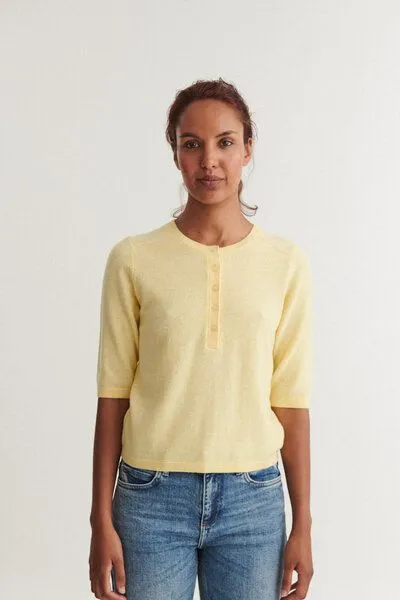 Basic Apparel Basic Apparel Strickshirt mit Knopfleiste SELEM Granddad aus Merinowolle, Gelb-sunlight, – Produktbild 2 von 4