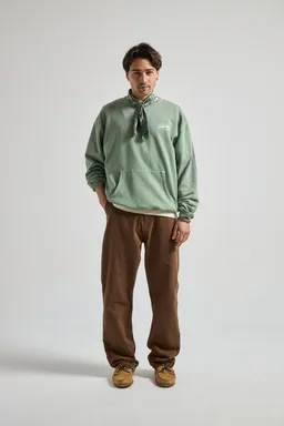 Trendsplant Trendsplant The Garage Sweatshirt Hedge Green – Produktbild 1 von 1