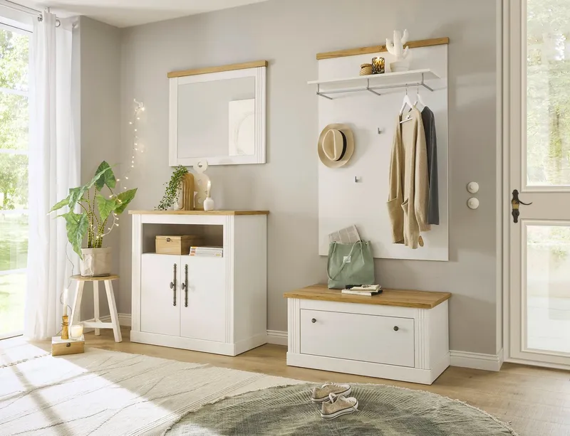 OTTO home Garderoben-Set Westminster, Garderobe im Landhausstil, Komplettset mit viel Stauraum, (4-St), enthält Schuhbank, Spiegel, Kommode und Paneel, 204 cm breit, Weiß, – Produktbild 4 von 5