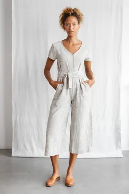 Jyoti - Fair Works Jyoti - Fair Works Damen vegan Jumpsuit Amrita Grau/Weiß – Produktbild 1 von 1