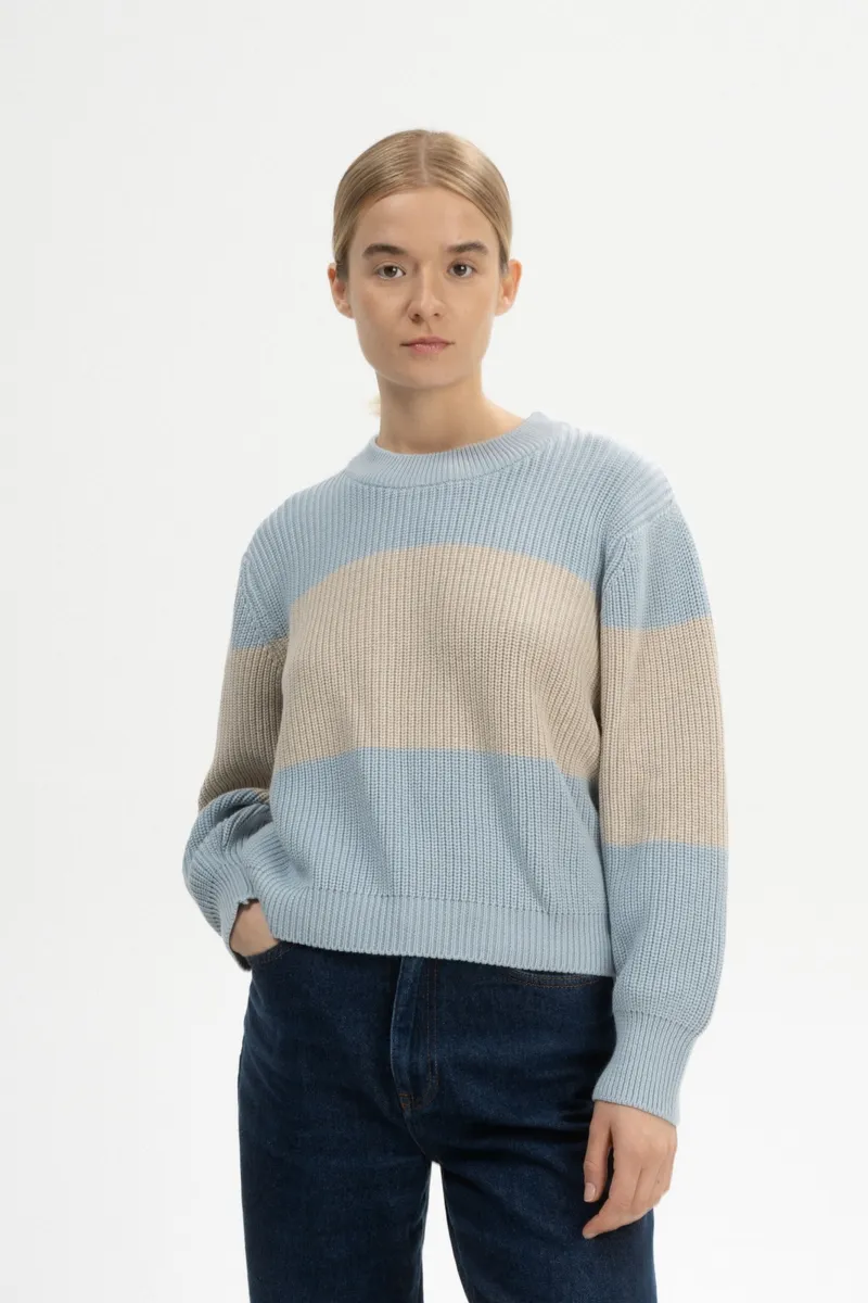 MELA MELA Damen vegan Strickpullover Rib Adah Stripes Wolkenblau/Kieselmelange, Beige, – Produktbild 2 von 2