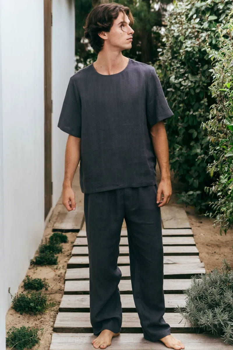 AmourLinen AmourLinen Herren vegan Set Pyjama Kurzarm Leo Anthrazit, Dunkelgrau, – Produktbild 2 von 2