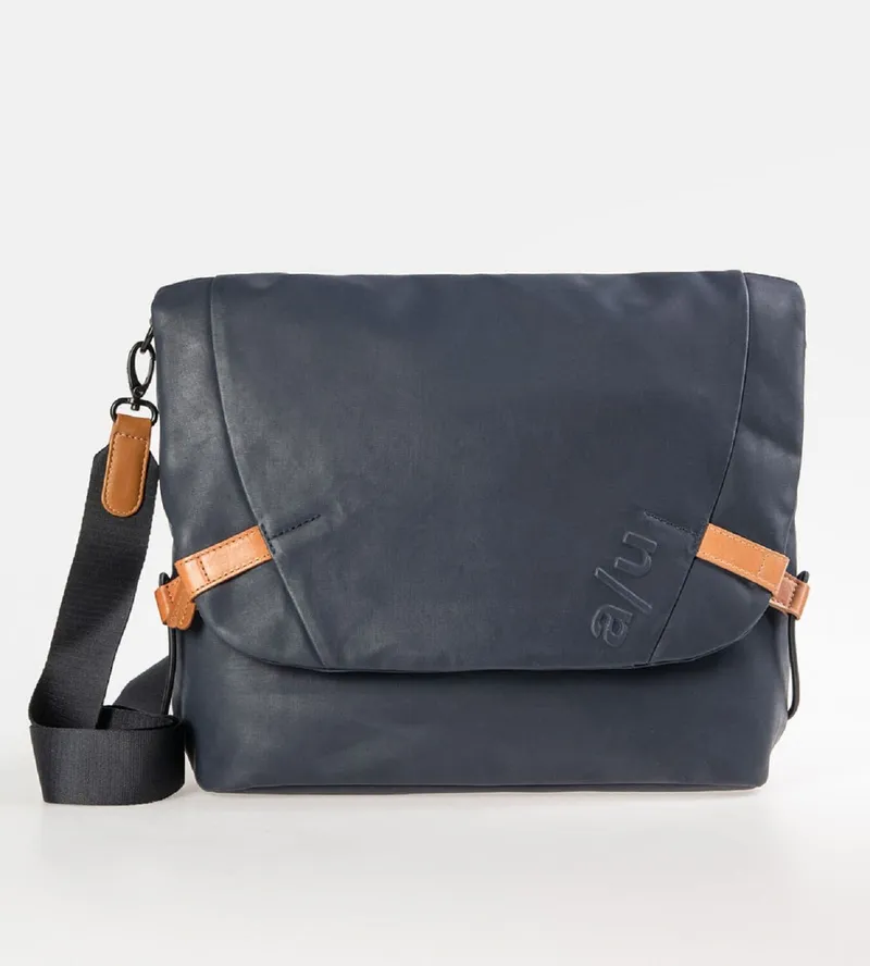 aunts & uncles aunts & uncles Japan Matsumoto Messenger Bag night blue, Blue, – Produktbild 1 von 1