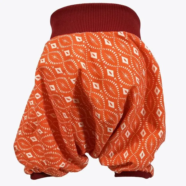 liebewicht liebewicht kurze Pumphose Sommerhose gemustert aus Biobaumwolle, Orange gemustert/rot, – Produktbild 2 von 4
