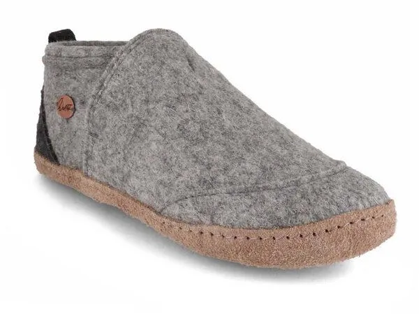 WoolFit WoolFit moderne Filz-Hausschuhe „Taiga“ mit geschlossener Form für einen stabilen Sitz, Hellgrau(grau), – Produktbild 1 von 4
