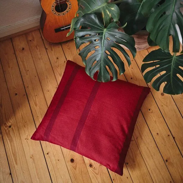 HängemattenGlück HängemattenGlück Kissenbezug aus reiner Bio Baumwolle 40x40cm Rot- / Gelbtöne, Red, – Produktbild 1 von 4