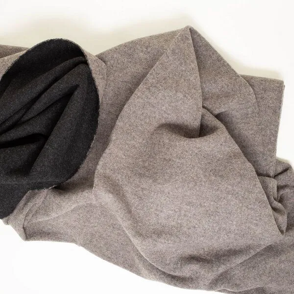 Tuchfabrik Mehler Tuchfabrik Mehler Wollstoff "Flauschloden" doubleface | 100% Schurwolle (89,80 €/m), Braun/schwarz, – Produktbild 3 von 3