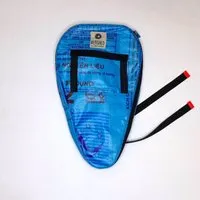 REFISHED fair fashion REFISHED fair fashion SCHLÄGERHÜLLE 'PADEL' - upcycelte Fischfuttersäcke und Zementsäcke, #fish blau-aqua, – Produktbild 1 von 1