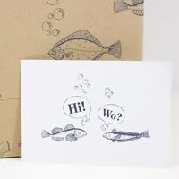 Bow & Hummingbird Bow & Hummingbird Postkarte "Treffen sich 2 Fische" – Produktbild 1 von 1
