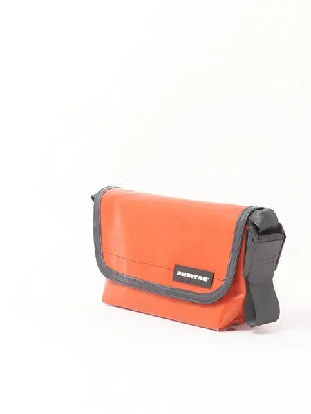 Freitag Freitag F41 Hawaii Five-O - red (000004026681) – Produktbild 2 von 3