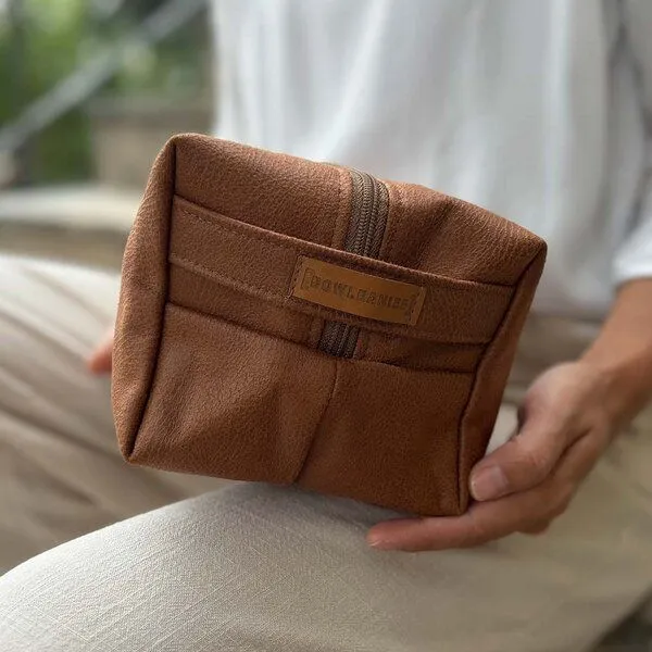 BOWLEANIES TASCHEN BOWLEANIES TASCHEN Kulturbeutel aus Lederfaserstoff, Cognac braun, – Produktbild 2 von 4