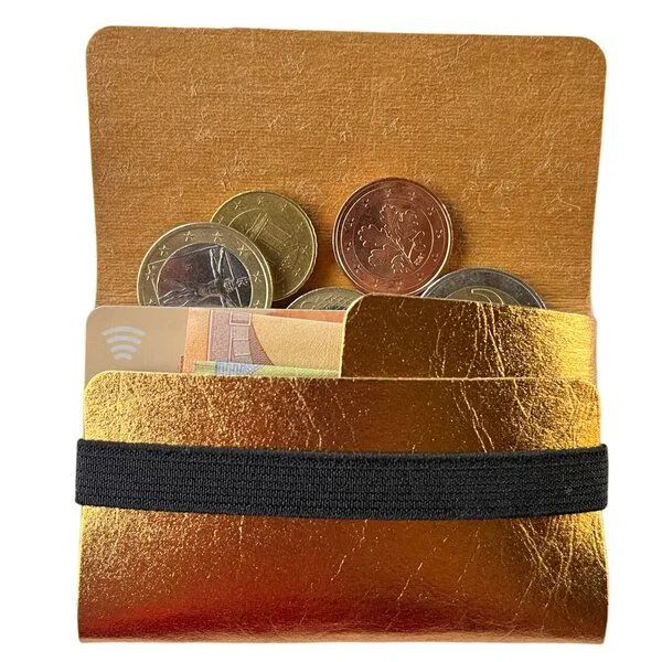 ANDERS & KOMISCH ANDERS & KOMISCH Kartenetui mit Münzfach - Reise Geldbeutel - A&K TINY Gold, Schwarz, – Produktbild 3 von 4