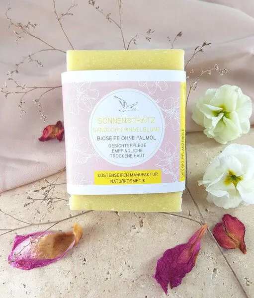 Küstenseifen Manufaktur Küstenseifen Manufaktur Sonnenschatz Bio-Pflanzenöl Seife Sanddorn & Lavendel für trockene Haut – Produktbild 2 von 2