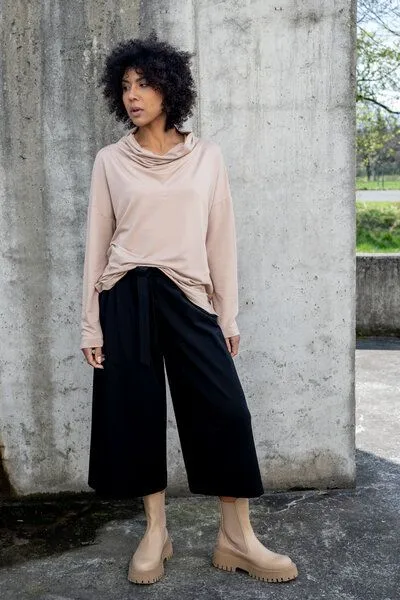 KOKOworld Hose Kuloty Alka – Culotte-Hose mit erhöhter Leibhöhe – Bund im Paperbag-Stil – 100% in EU fair produziert – KOKOworld, Schwarz (black), – Produktbild 2 von 4