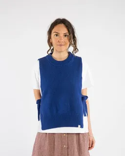 MATONA Matona Strickpullunder mit Bindedetail für Frauen aus Bio-Baumwolle und Lammwolle / Apron Vest – Produktbild 1 von 1