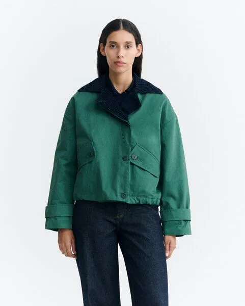 thinking mu thinking mu Norma, leicht wattierte Jacke mit Cordkragen – Produktbild 1 von 4