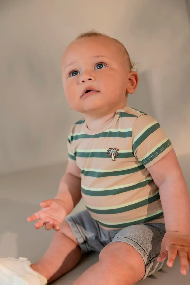 Noppies Baby Shorts regular fit, Grau, – Produktbild 2 von 2