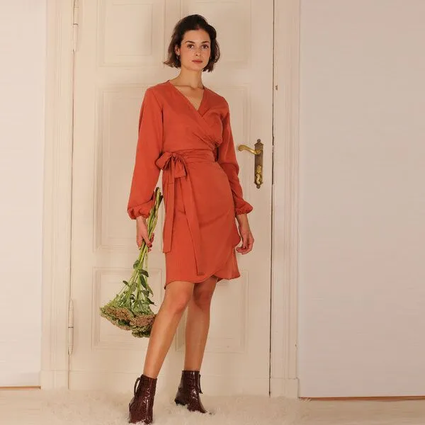 ManduTrap ManduTrap Langärmeliges Tencel Wickelkleid Tilli in rost, Orange, – Produktbild 4 von 4