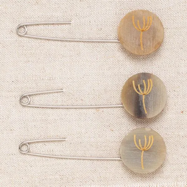 nahtur-design nahtur-design Brosche mit Horndeko – Produktbild 3 von 3