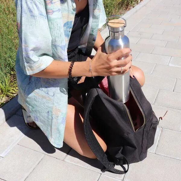 pandoo pandoo Wiederverwendbare Edelstahl Trinkflasche | mit oder ohne Isolierung – Produktbild 6 von 8