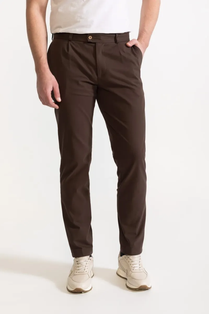 De IONESCU De IONESCU Herren vegan Hose Chesler, Braun, – Produktbild 2 von 2