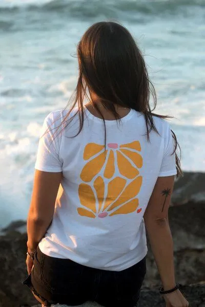 Kultgut Kultgut Artdesign - Leichtes/ Weiches Shirt - 100% Biobaumwolle / Flowers Forever, Weiß, – Produktbild 1 von 4