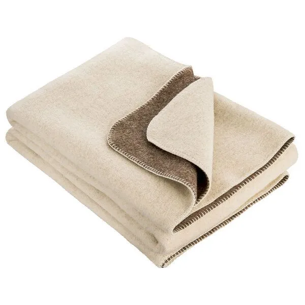 Kaipara - Merino Sportswear Kaipara - Merino Sportswear Die Heimische – Merino-Decke 150 cm x 220 cm (1650 g), Wollweiß-schlamm, – Produktbild 1 von 1