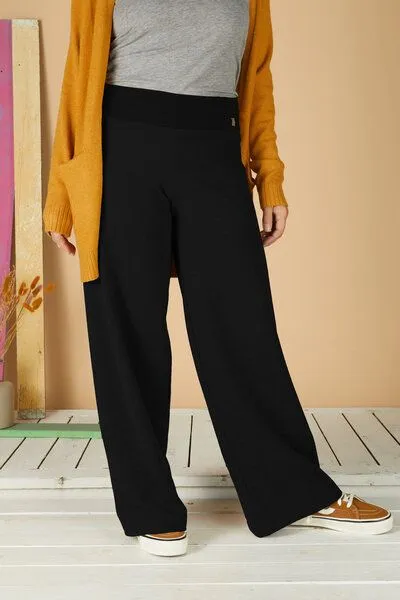 La Gitana La Gitana Lässige Hose „Enja“ aus Bio French Terry, Passform: bequem in weitem Marlene Stil, Schwarz, – Produktbild 2 von 4