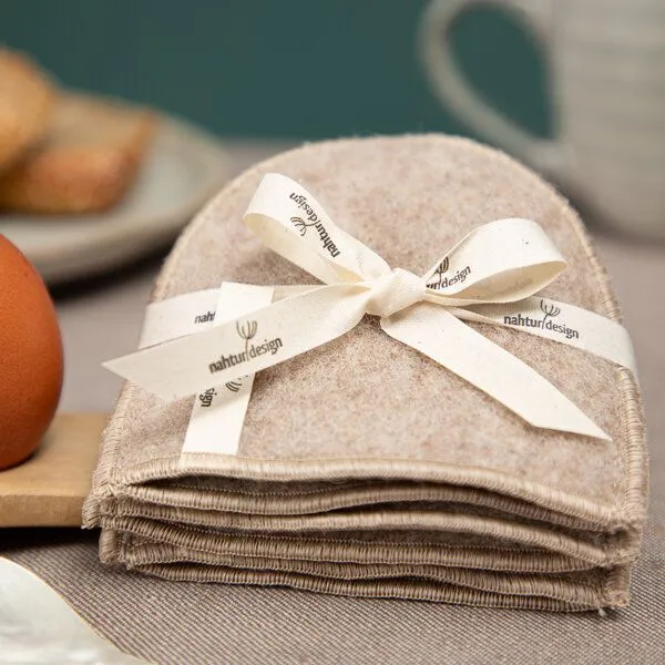 nahtur-design nahtur-design Eierwärmer aus reiner Schurwolle - Flauschloden, Beige, – Produktbild 4 von 5