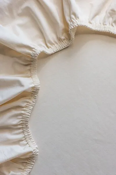 Lesen - Design-Bettwäsche Lesen - Design-Bettwäsche Spannbettlaken aus BIO-Baumwolle für Doppelbett, Natur, – Produktbild 3 von 4