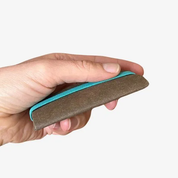 ANDERS & KOMISCH ANDERS & KOMISCH Veganes Kreditkartenetui - Cardholder mit Münzfach - TINY Braun, Mint, – Produktbild 1 von 4