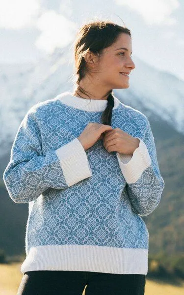 Kopyto Kopyto BARIBAL - Damen Oversize-Stickpullover Beskiden-Muster 100% Merinowolle RWS, Blau, – Produktbild 1 von 4