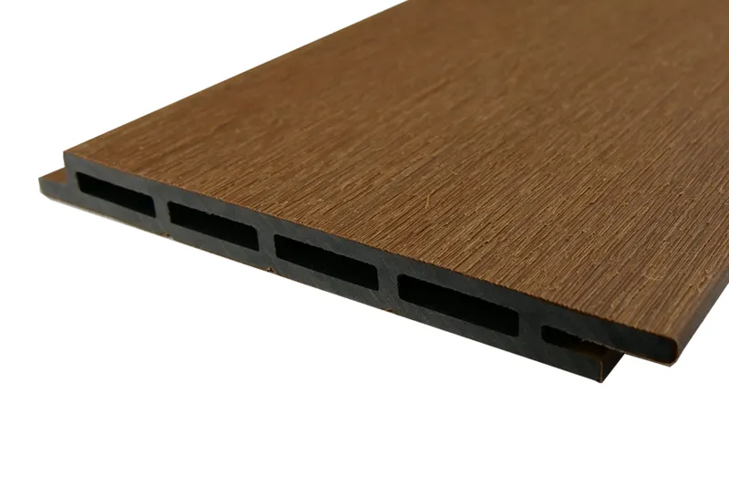 woodstore24 Fassadenverkleidung aus WPC Coextrusion, 13 mm (S) x 130 mm (B / Deckbreite), TEAK, Länge 2,9 m, Oberfläche: gebürstet matt (Serie classic) – Produktbild 1 von 1